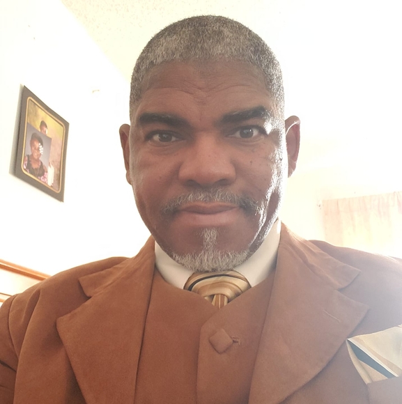 Meet your Posher, Larry - Picture 1 of 1